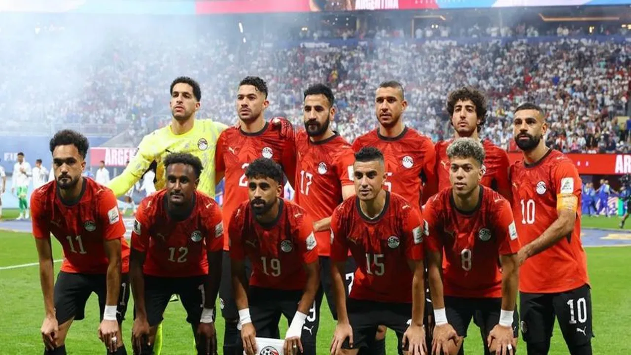 متى تنطلق مباراة مصر ضد أنجولا في تصفيات كأس أمم أفريقيا؟